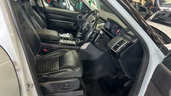 Land Rover Discovery Hse Luxury White #5