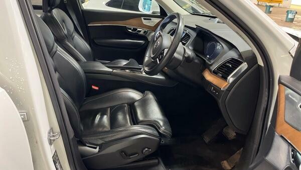 Volvo XC90 Inscription Pro White #5