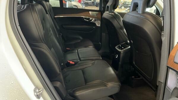 Volvo XC90 Inscription Pro White #6