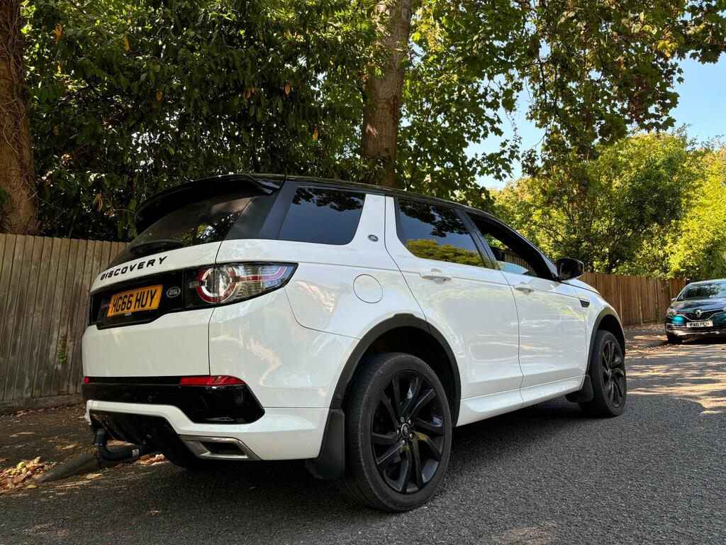 Land Rover Discovery Sport Hse Dynamic Lux White #2