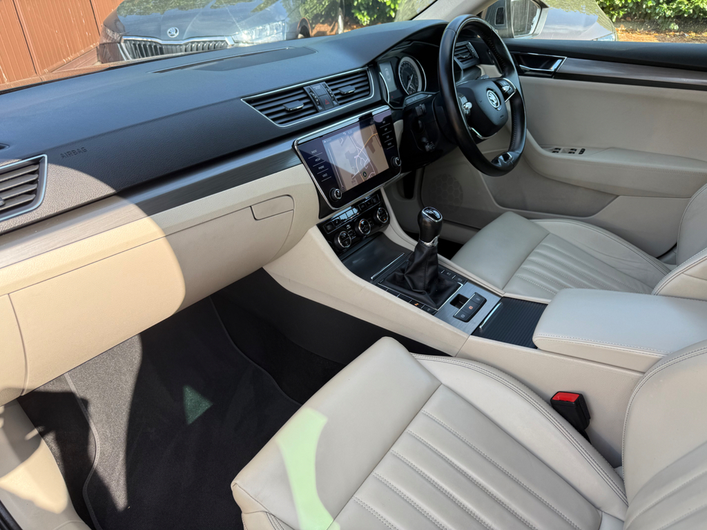 Skoda Superb 2.0 Tdi Se L Hatchback Euro 6 S #2