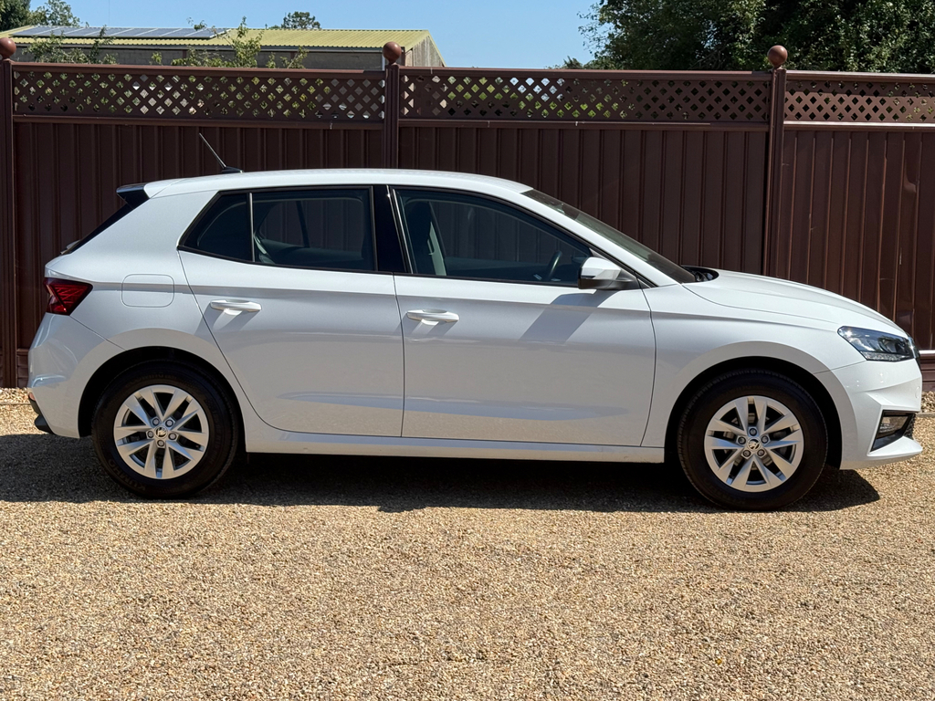 Skoda Fabia 1.0 Mpi Se Comfort Hatchback Eur AY73XNU #3