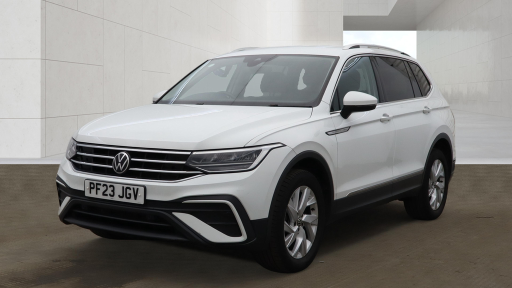 Volkswagen Tiguan Allspace 1.5 Tsi Life Suv Euro 6 Ss 1  #3