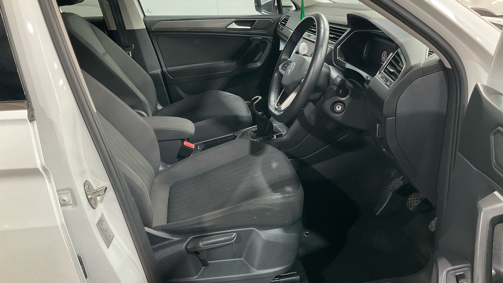 Volkswagen Tiguan Allspace 1.5 Tsi Life Suv Euro 6 Ss 1  #2