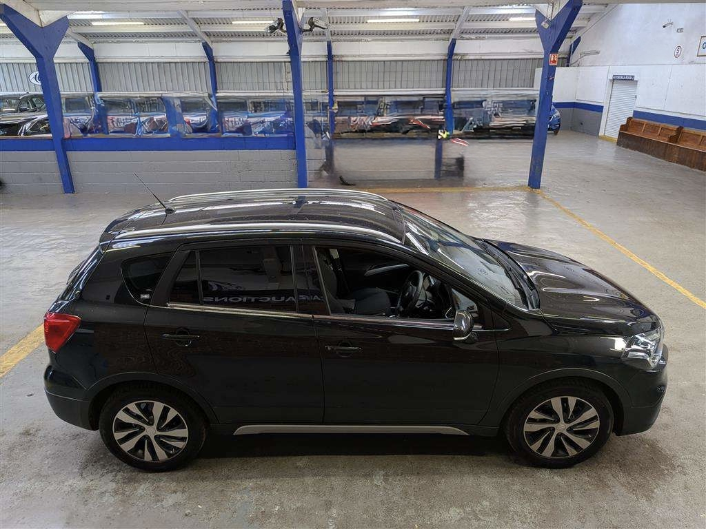 Suzuki SX4 S Cross Sz5 Red #19
