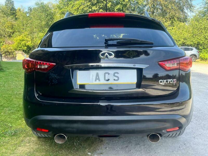 Infiniti QX70 3.0D V6 S Design Black #6