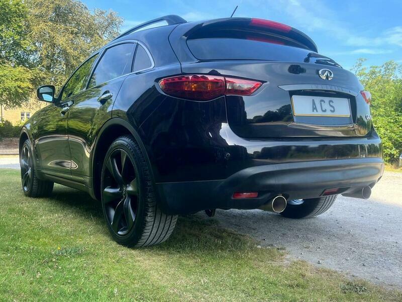 Infiniti QX70 3.0D V6 S Design Black #5
