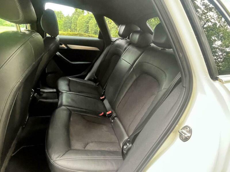 Audi Q3 Suv 2012 Audi Q3 2.0 Tfsi Quattro 5 Black #11