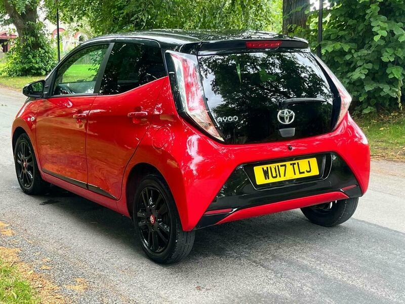 Toyota Aygo 1.0 Vvt-i X-press Hatchback Black #19