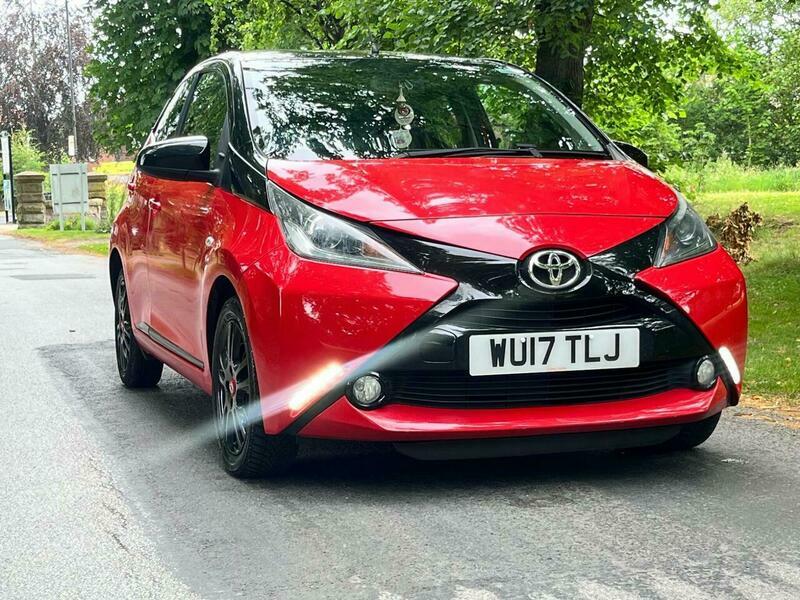 Toyota Aygo 1.0 Vvt-i X-press Hatchback Black #16