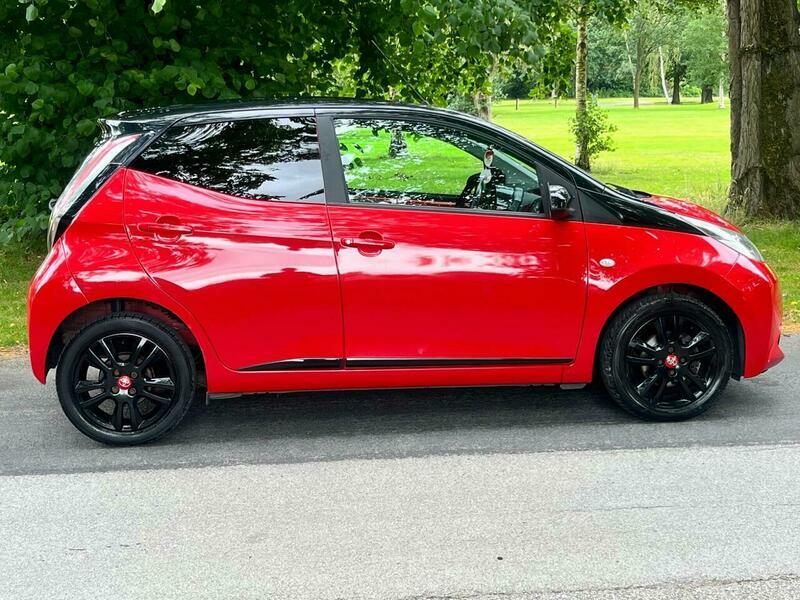 Toyota Aygo 1.0 Vvt-i X-cite 4 Red #6