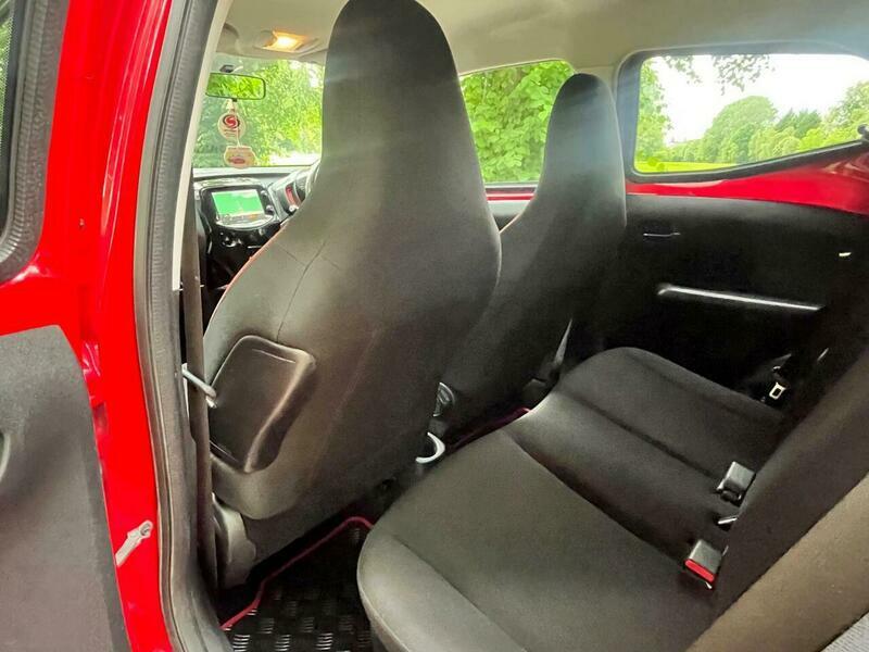 Toyota Aygo 1.0 Vvt-i X-press Hatchback Black #12