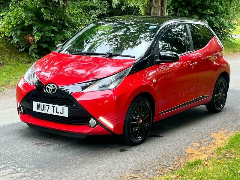Toyota Aygo 1.0 Vvt-i X-cite 4 Red #3