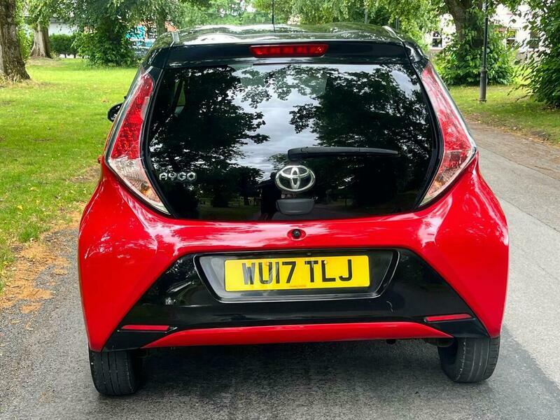 Toyota Aygo 1.0 Vvt-i X-cite 4 Red #5