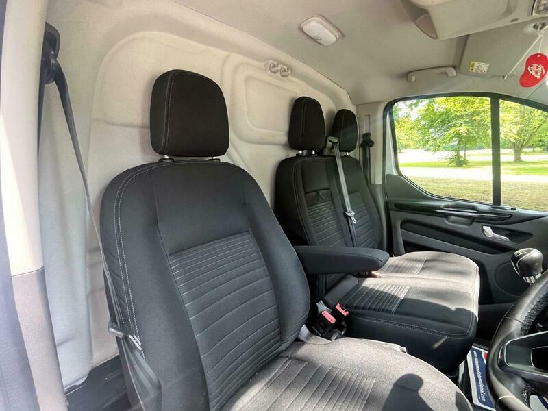 Ford Transit Custom 2.0 280 Ecoblue Limited YN73KRO White #6