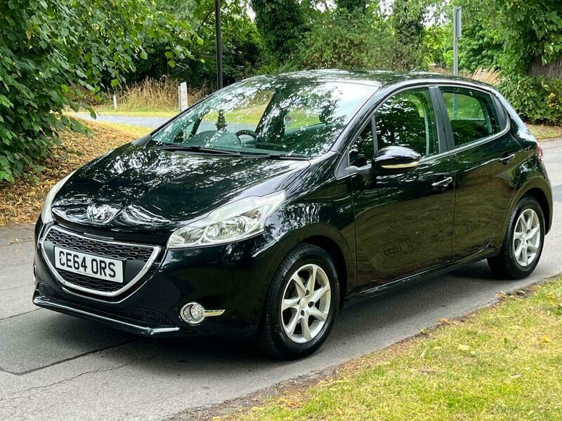 Peugeot 208 Style White #14