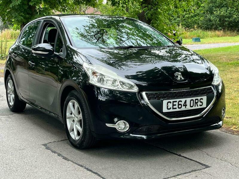 Peugeot 208 Style White #13