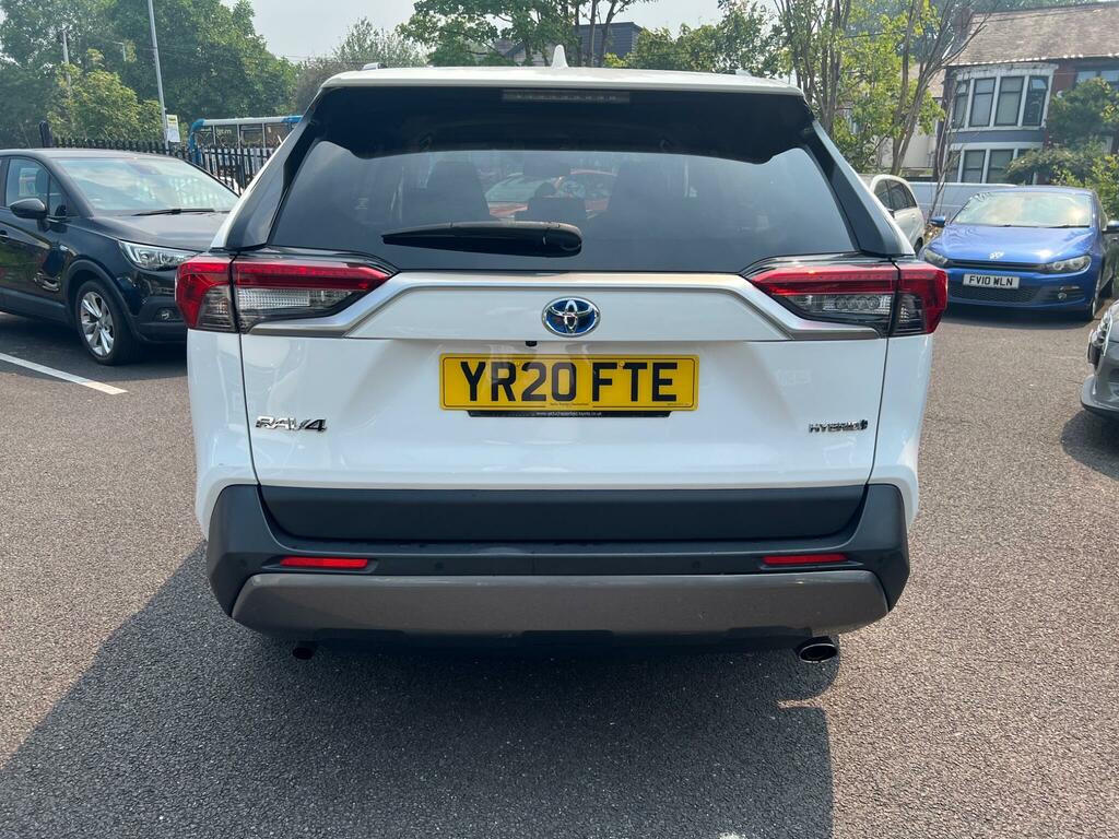 Toyota Rav 4 Design White #5