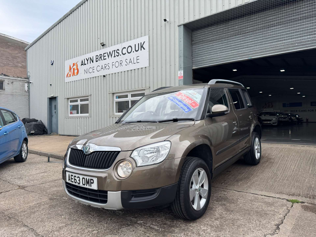 Skoda Yeti Suv 1.2 Tsi Se Dsg Euro 5 201313 Grey #58
