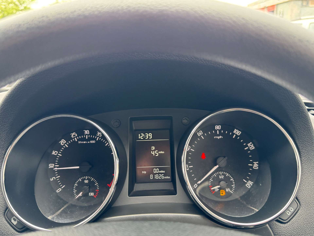 Skoda Yeti Suv 1.2 Tsi Se Dsg Euro 5 201313 Grey #32