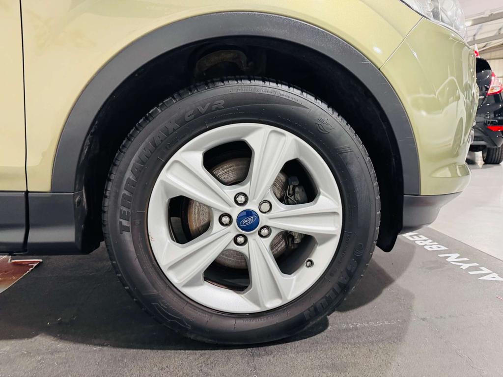 Ford Kuga 2.0 Tdci Zetec Suv 2Wd Euro 5 1 White #16