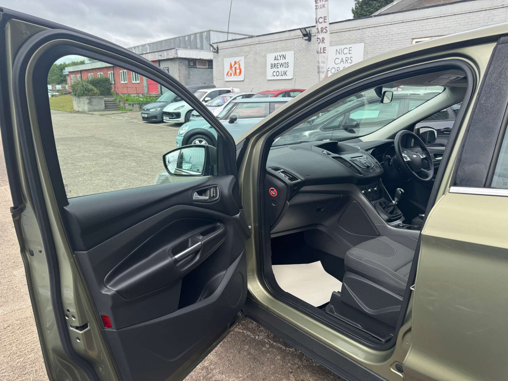 Ford Kuga 2.0 Tdci Zetec Suv 2Wd Euro 5 1 White #54