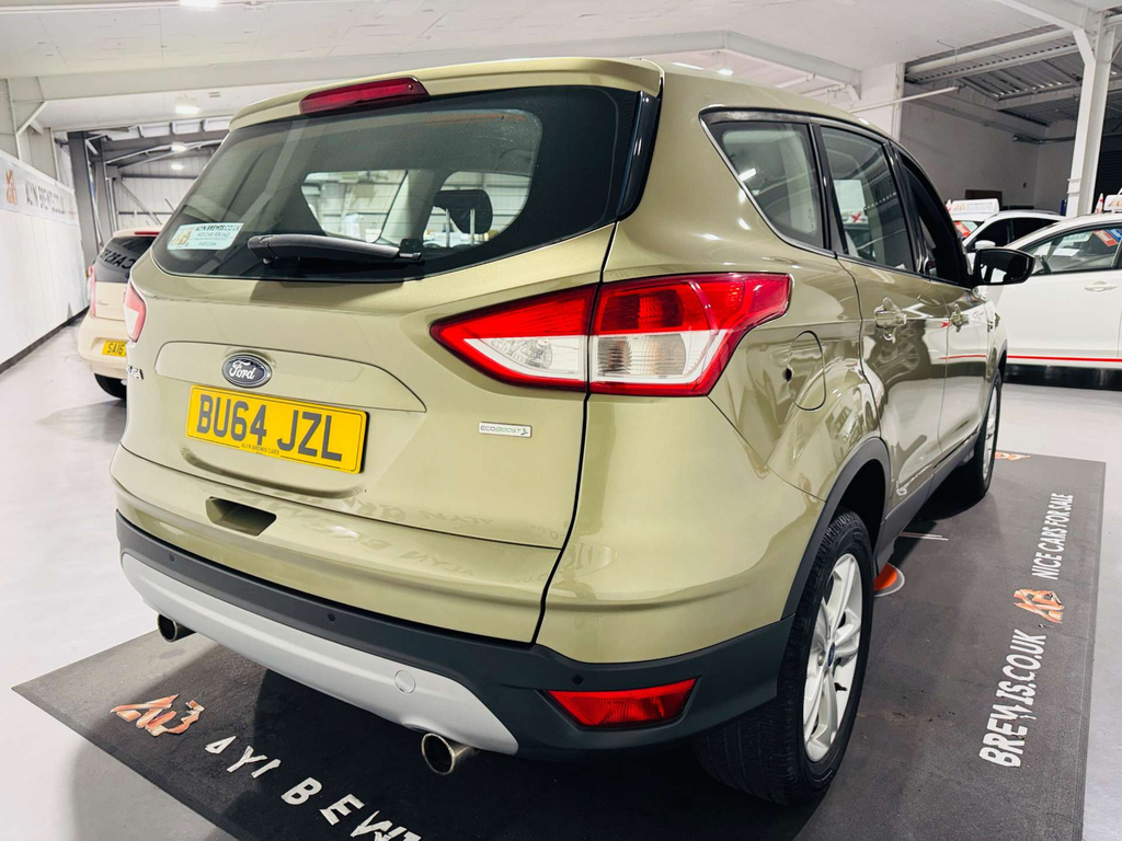 Ford Kuga 2.0 Tdci Zetec Suv 2Wd Euro 5 1 White #3