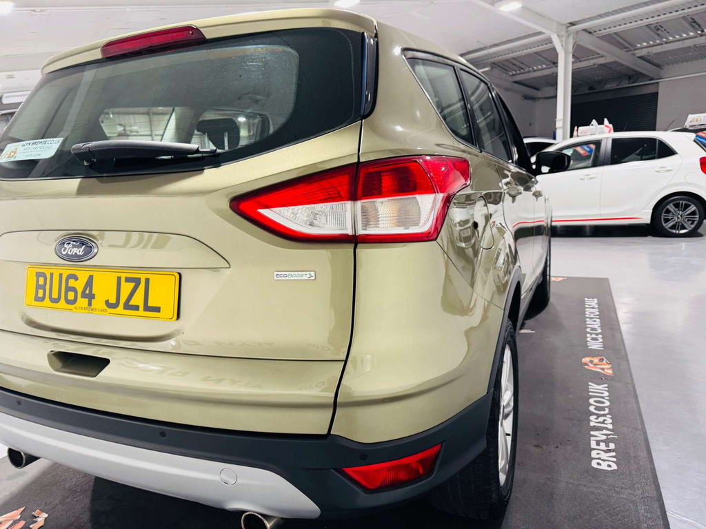 Ford Kuga 2.0 Tdci Zetec Suv 2Wd Euro 5 1 White #8