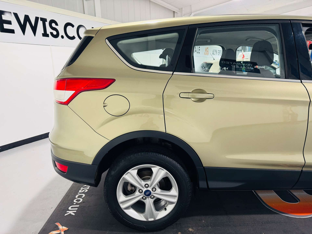 Ford Kuga 2.0 Tdci Zetec Suv 2Wd Euro 5 1 White #10