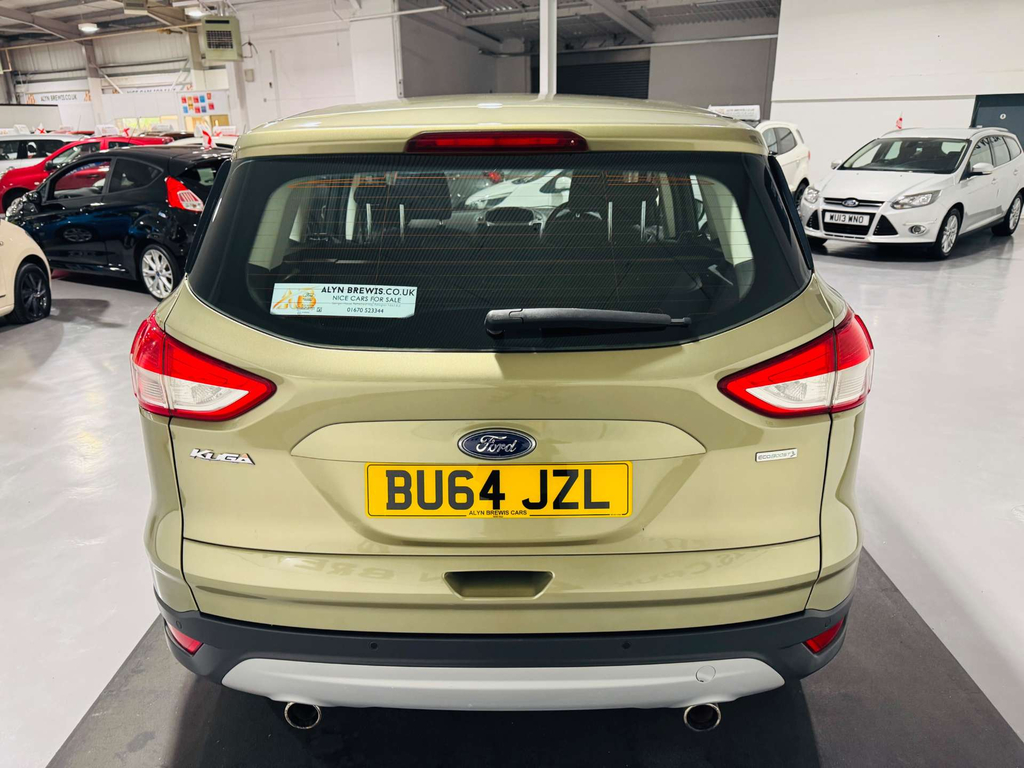 Ford Kuga 2.0 Tdci Zetec Suv 2Wd Euro 5 1 White #13