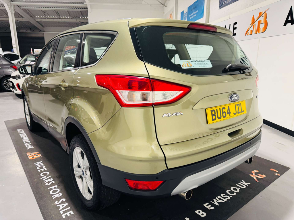Ford Kuga 2.0 Tdci Zetec Suv 2Wd Euro 5 1 White #4