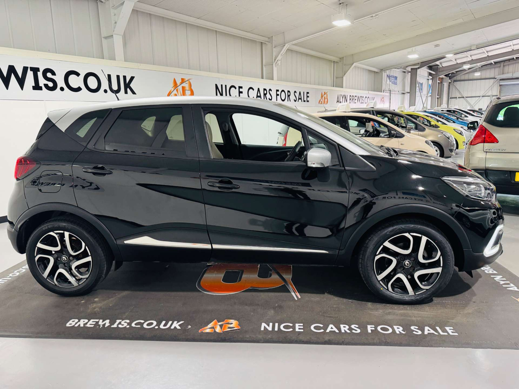 Renault Captur Iconic Tce SB19CEY Black #3