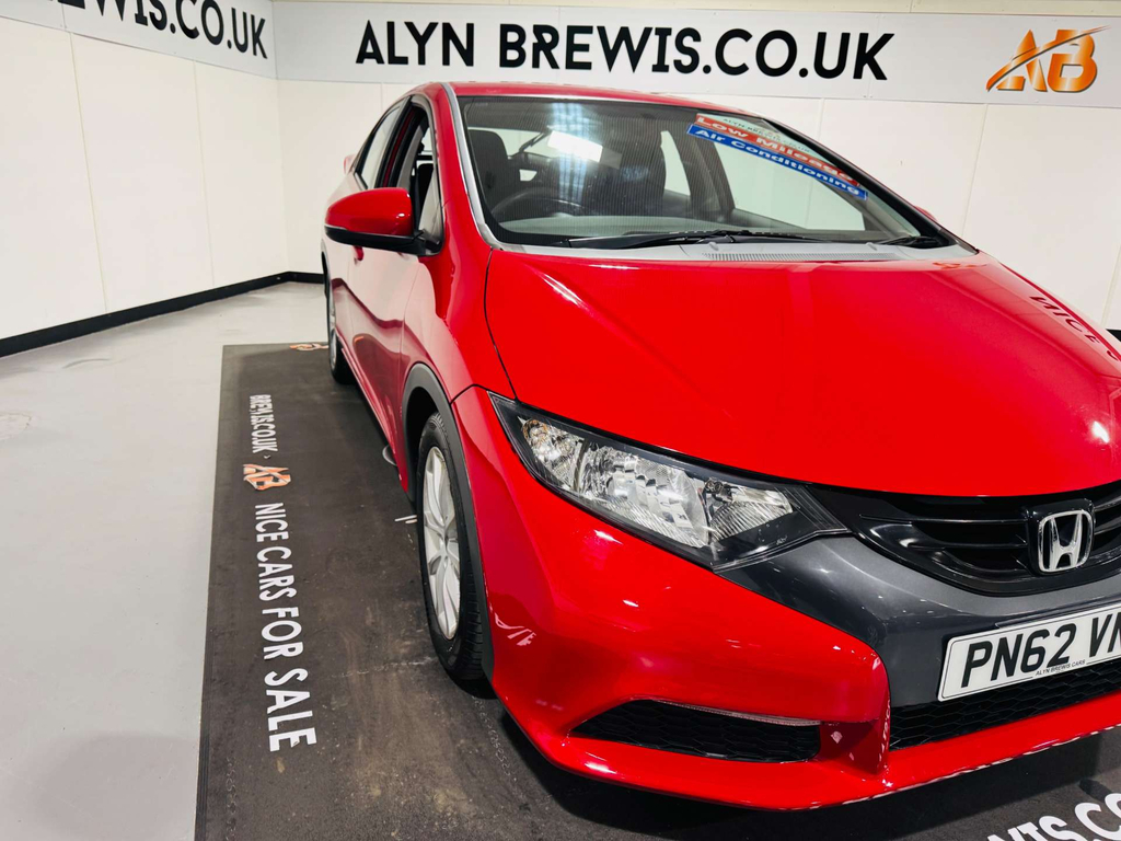 Honda Civic I-vtec Se #6