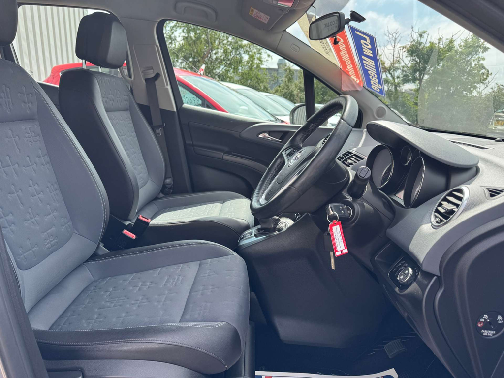Vauxhall Meriva Tech Line Red #32