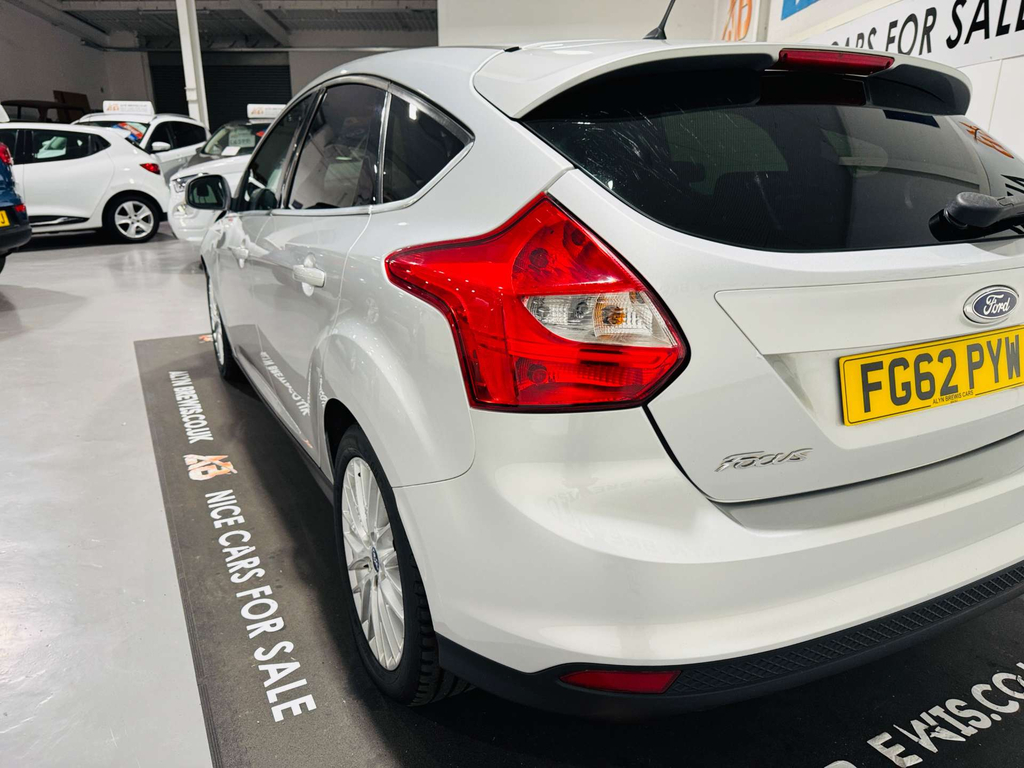Ford Focus 1.6T Ecoboost Titanium X Euro 5 Ss Black #8