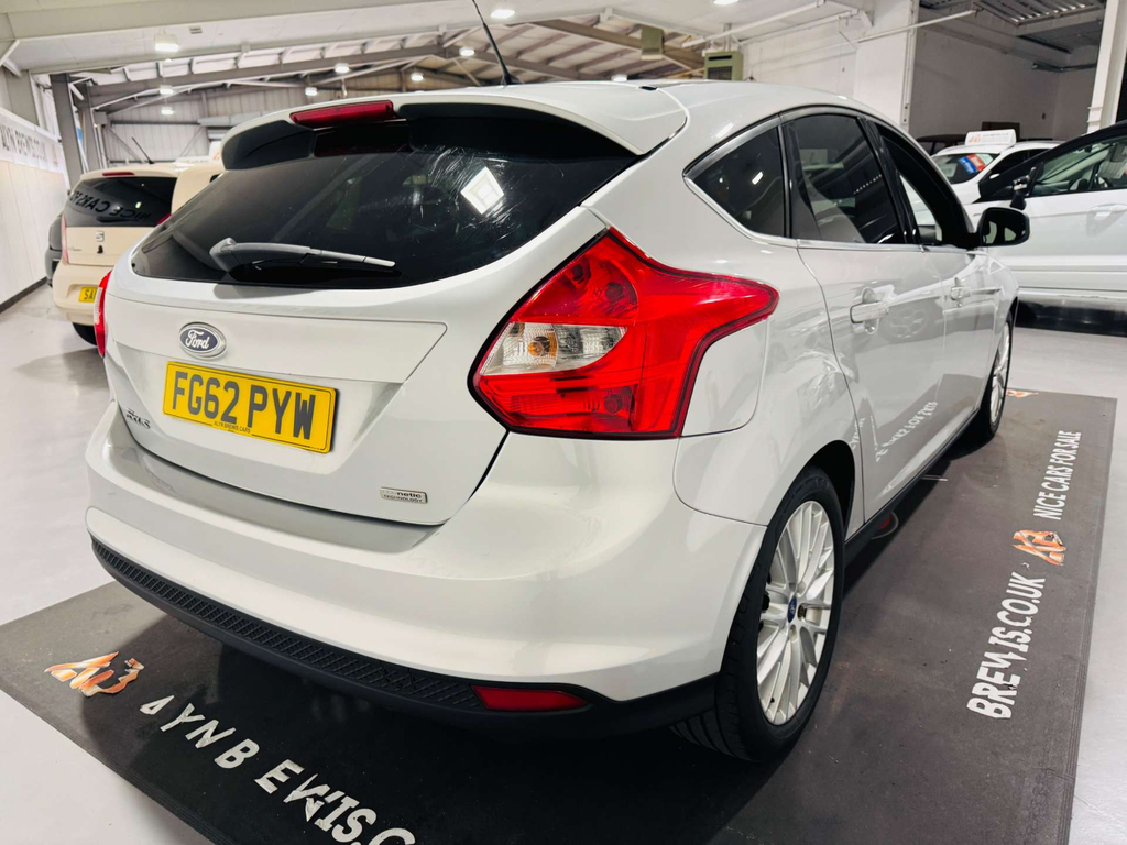 Ford Focus 1.6T Ecoboost Titanium X Euro 5 Ss Black #3