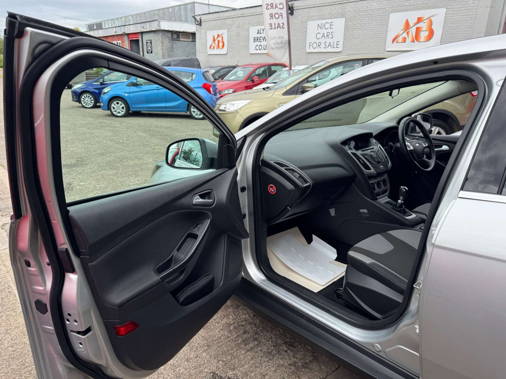 Ford Focus 1.6T Ecoboost Titanium X Euro 5 Ss Black #46