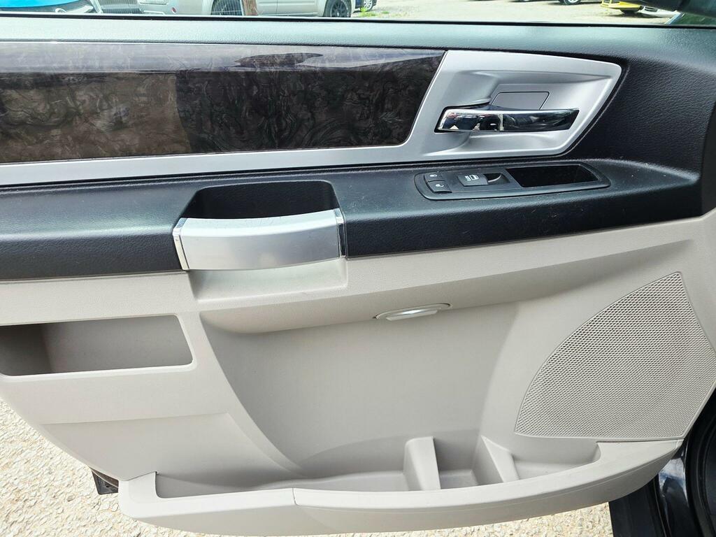 Chrysler Grand Voyager  Black #34