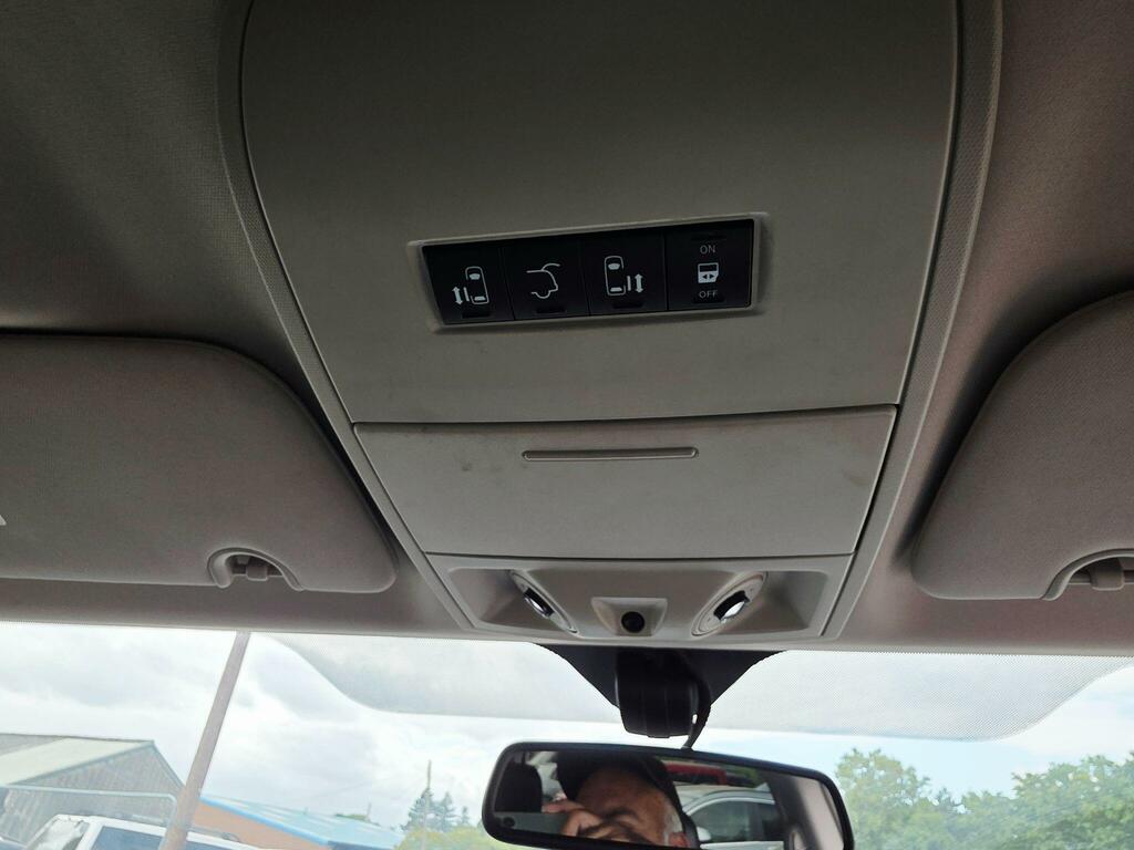 Chrysler Grand Voyager  Black #31