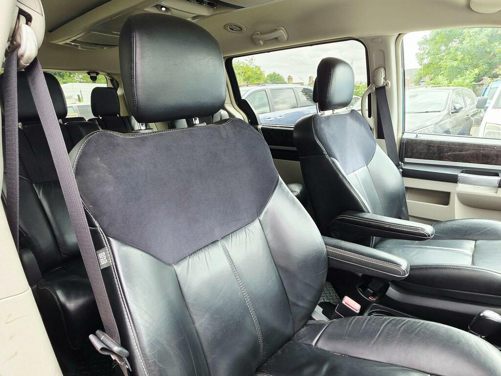 Chrysler Grand Voyager  Black #15