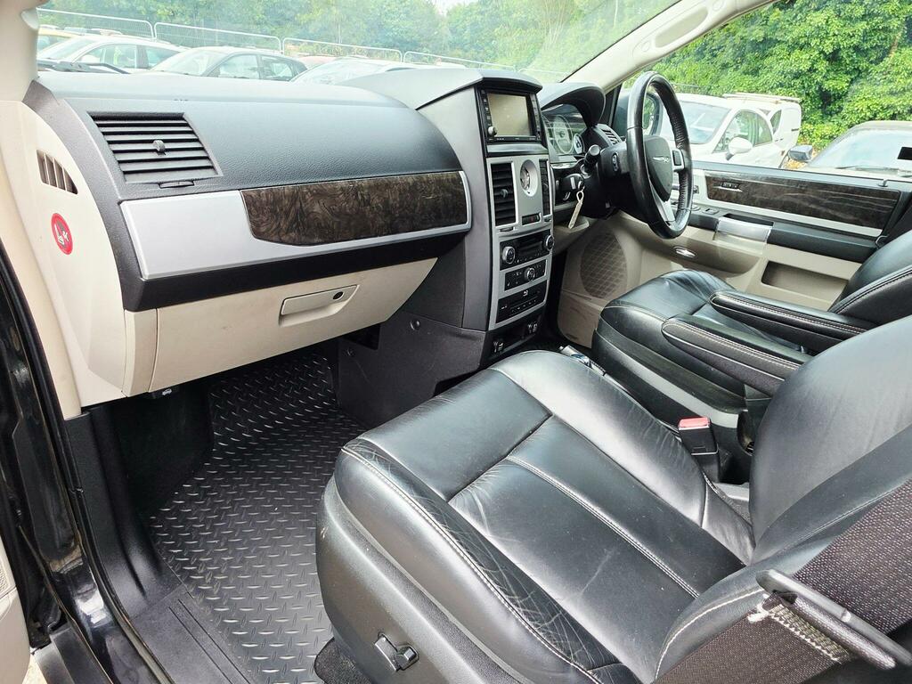 Chrysler Grand Voyager  Black #7