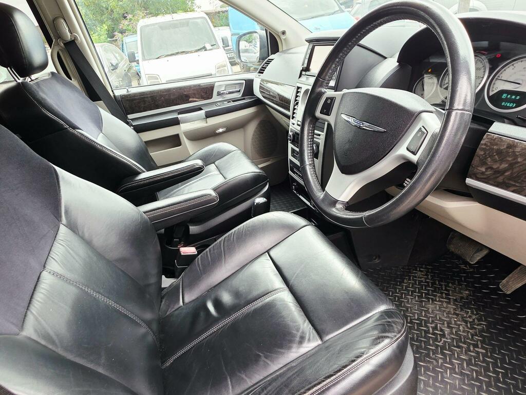 Chrysler Grand Voyager  Black #14