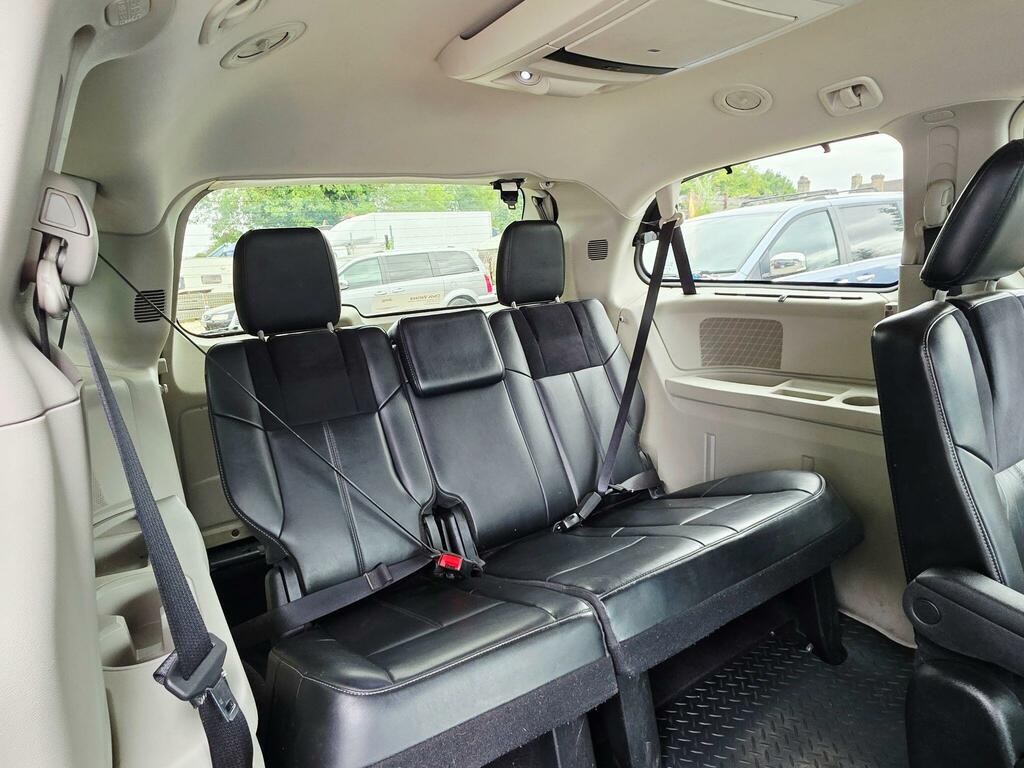 Chrysler Grand Voyager  Black #19