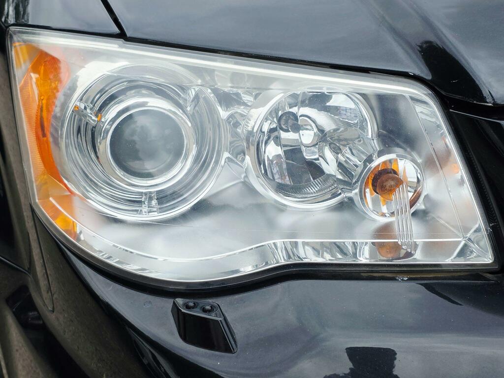 Chrysler Grand Voyager  Black #50
