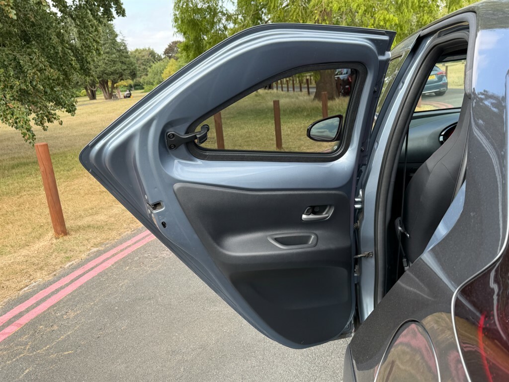 Toyota Aygo Mpv #13