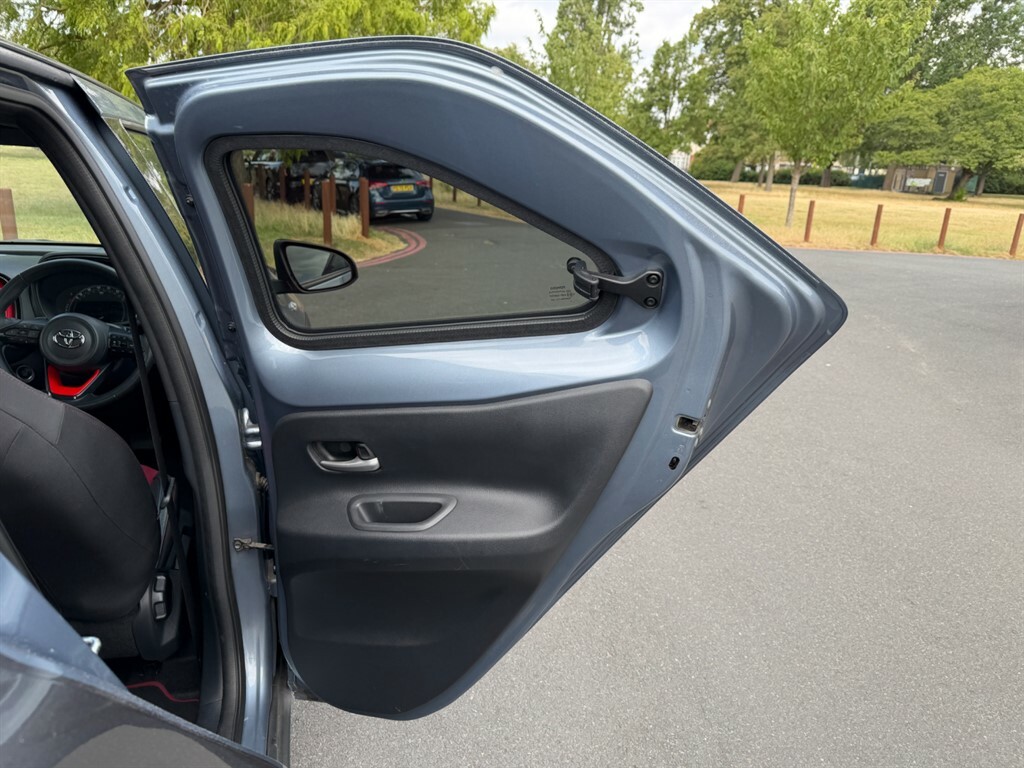 Toyota Aygo Mpv #15