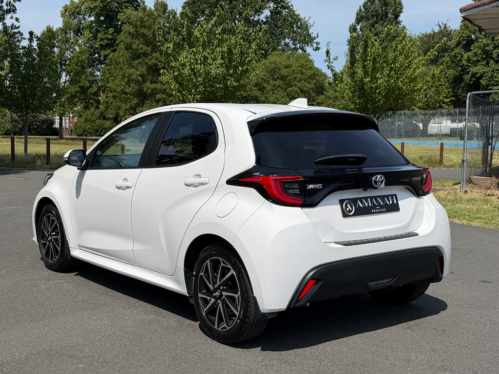 Toyota Yaris Design K22KHM White #6