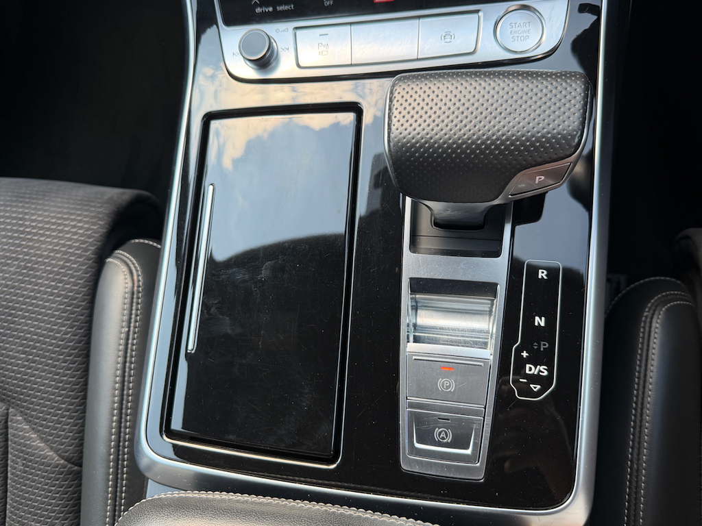 Audi Q8 3L S Line Blue #30