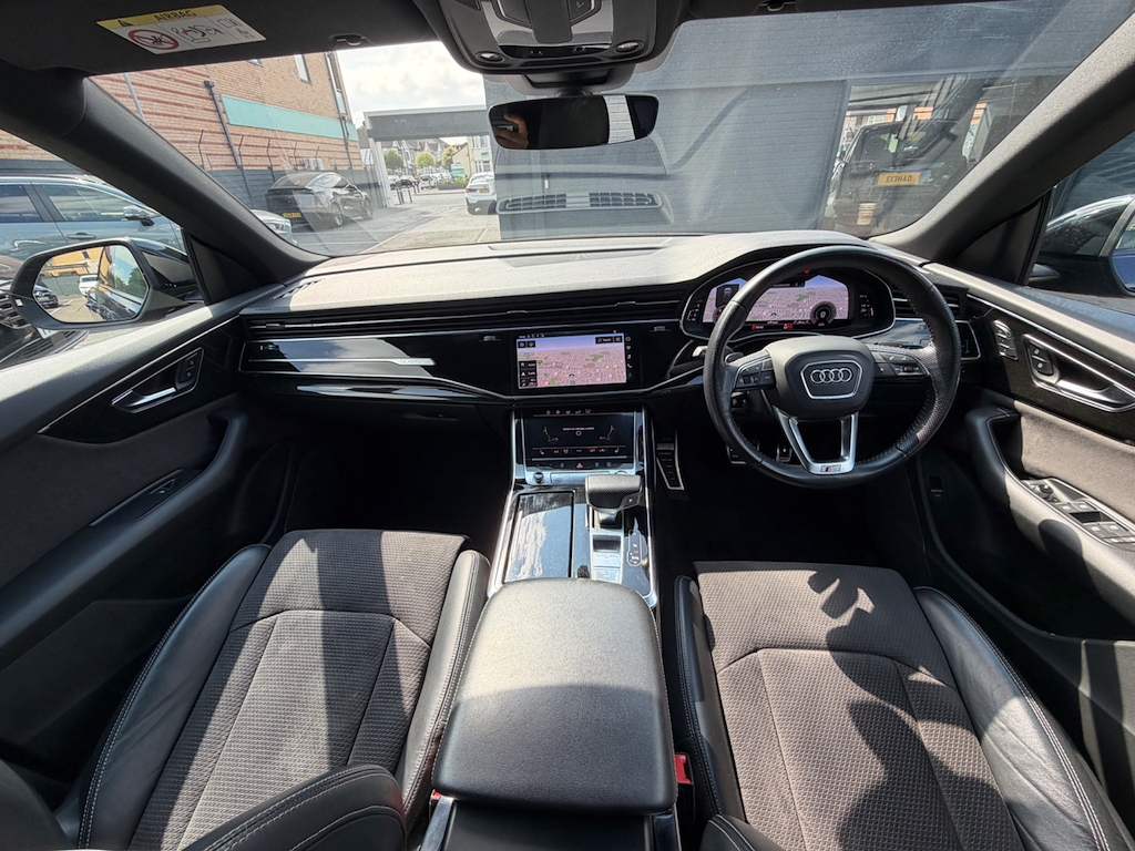 Audi Q8 3L S Line Blue #28