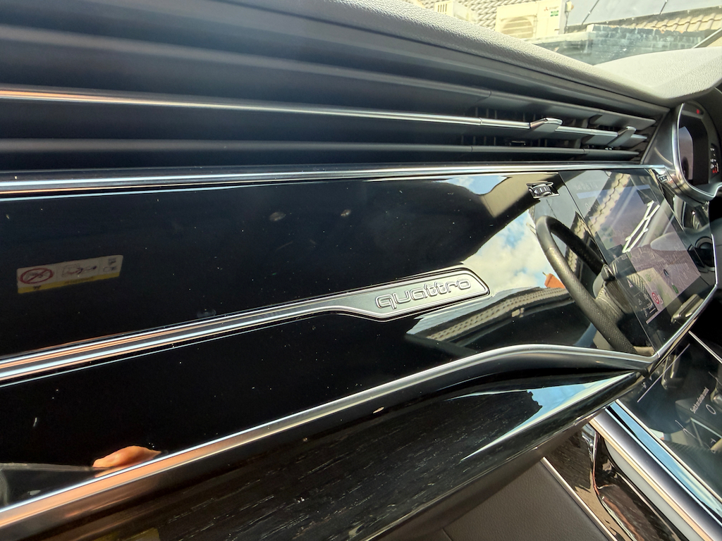 Audi Q8 3L S Line Blue #14